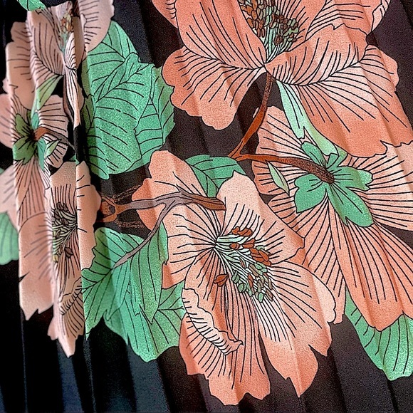 NWT Anthropologie Smocked Floral Sleeveless Midi Dress, Black Peach - Picture 16 of 16